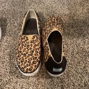 Cheetah Tom’s womens 9